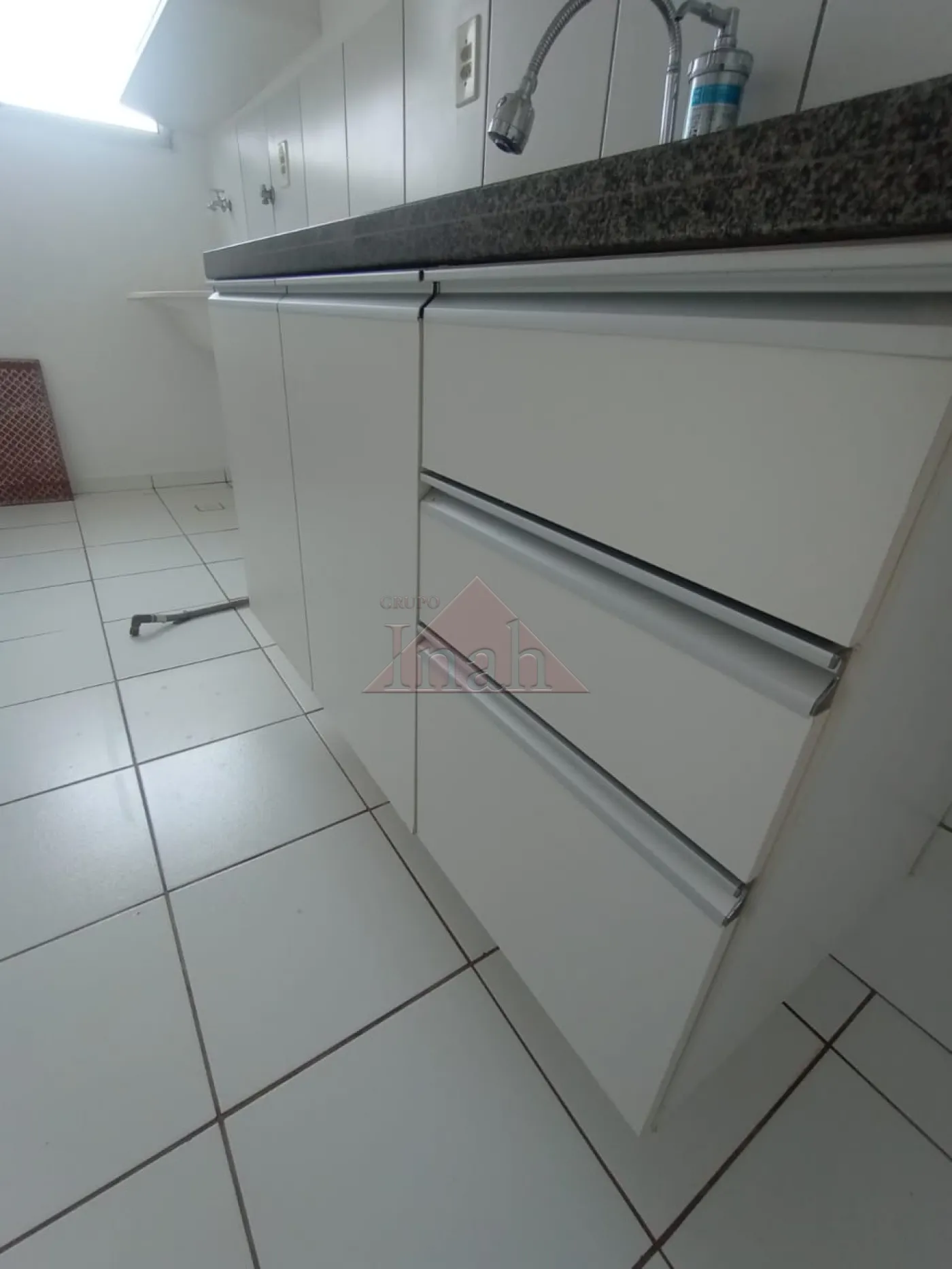 Alugar Apartamentos / Apartamento em Ribeirão Preto R$ 1.100,00 - Foto 16