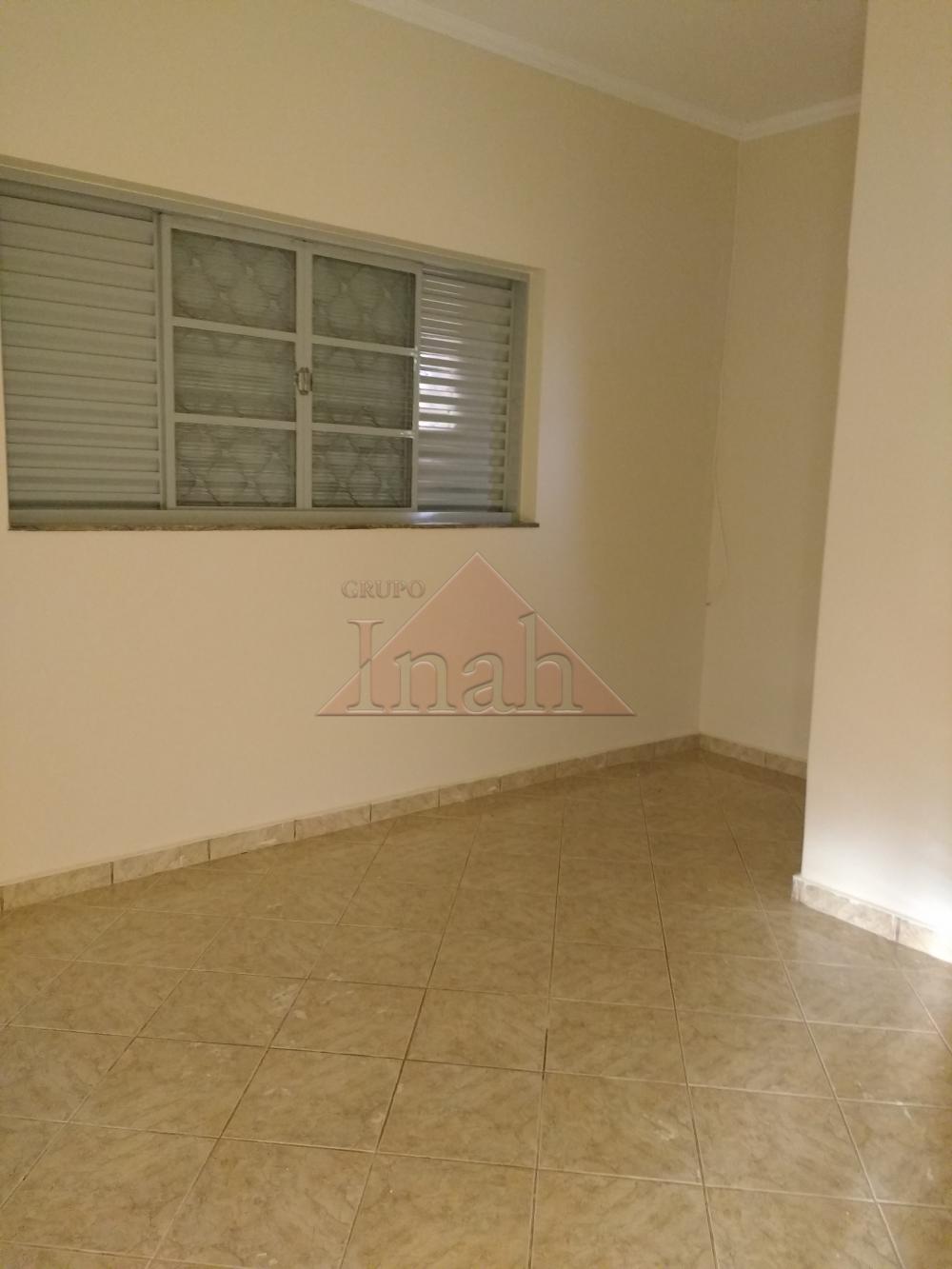 Alugar Casas / Casa em Ribeirão Preto R$ 1.900,00 - Foto 2