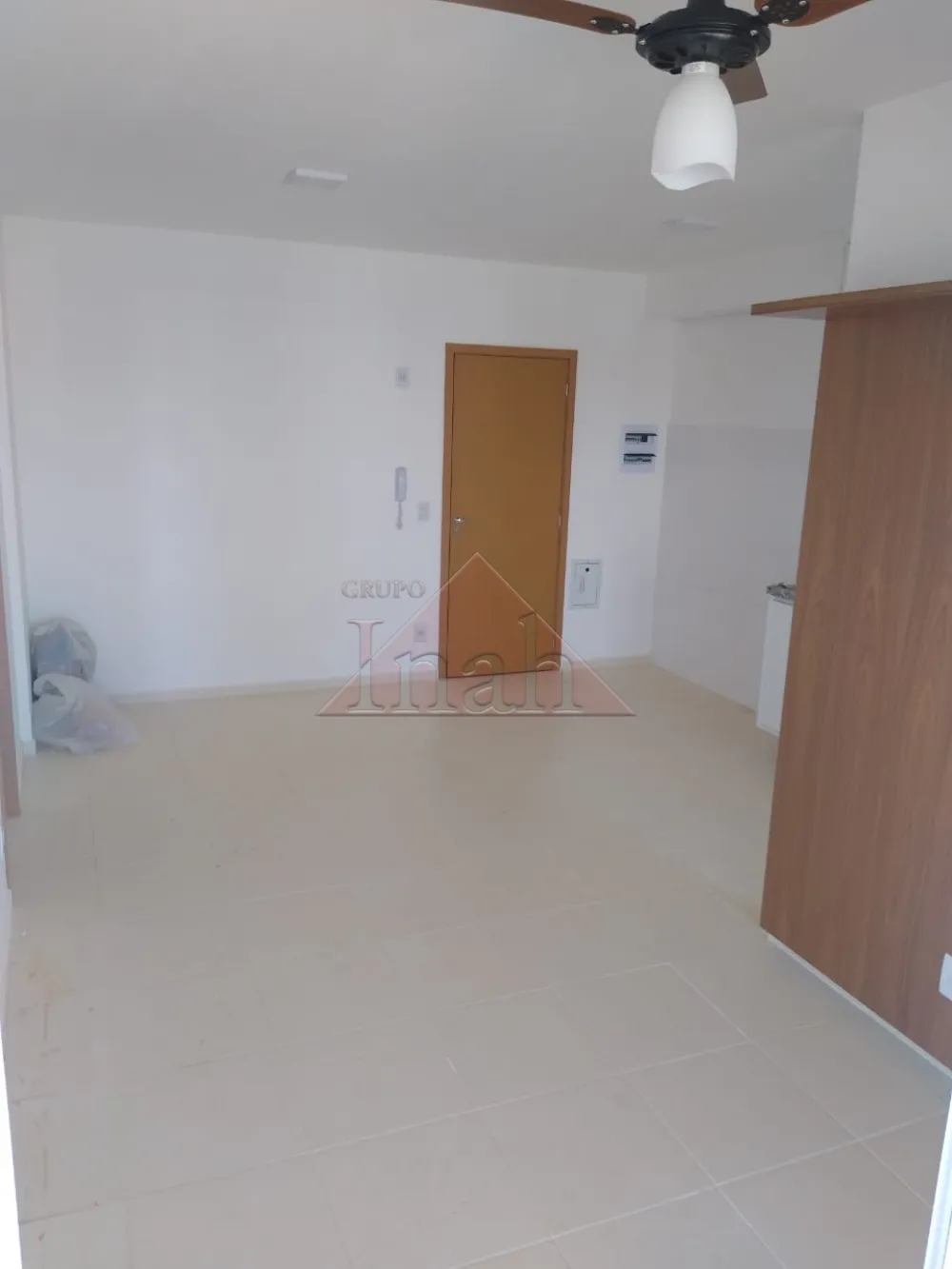 Alugar Apartamentos / Apartamento em Ribeirão Preto R$ 2.100,00 - Foto 2