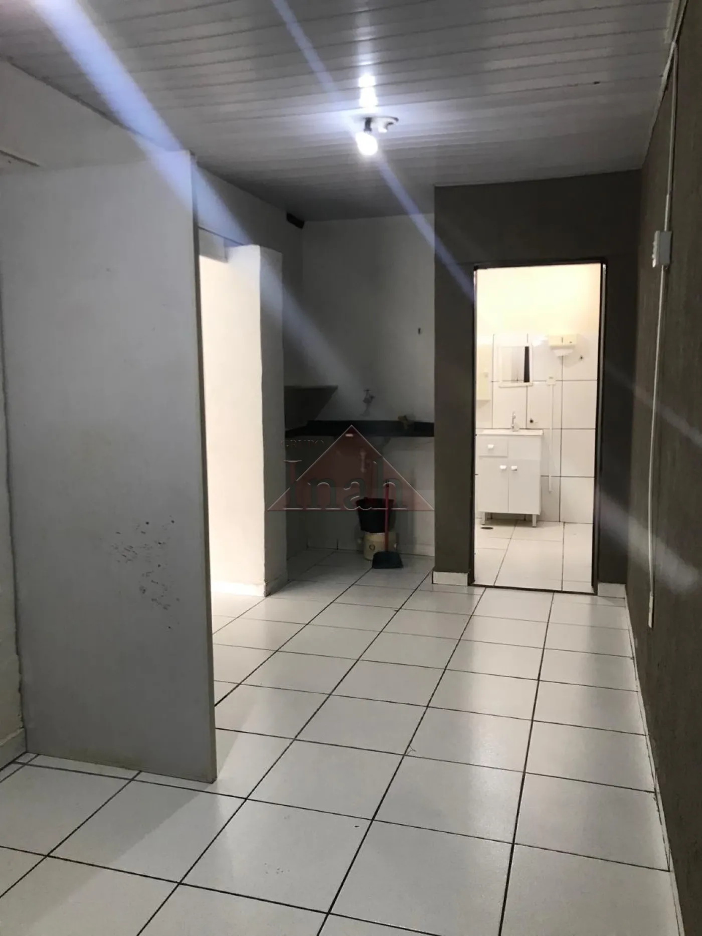 Alugar Comerciais / Salão em Ribeirão Preto R$ 1.300,00 - Foto 6