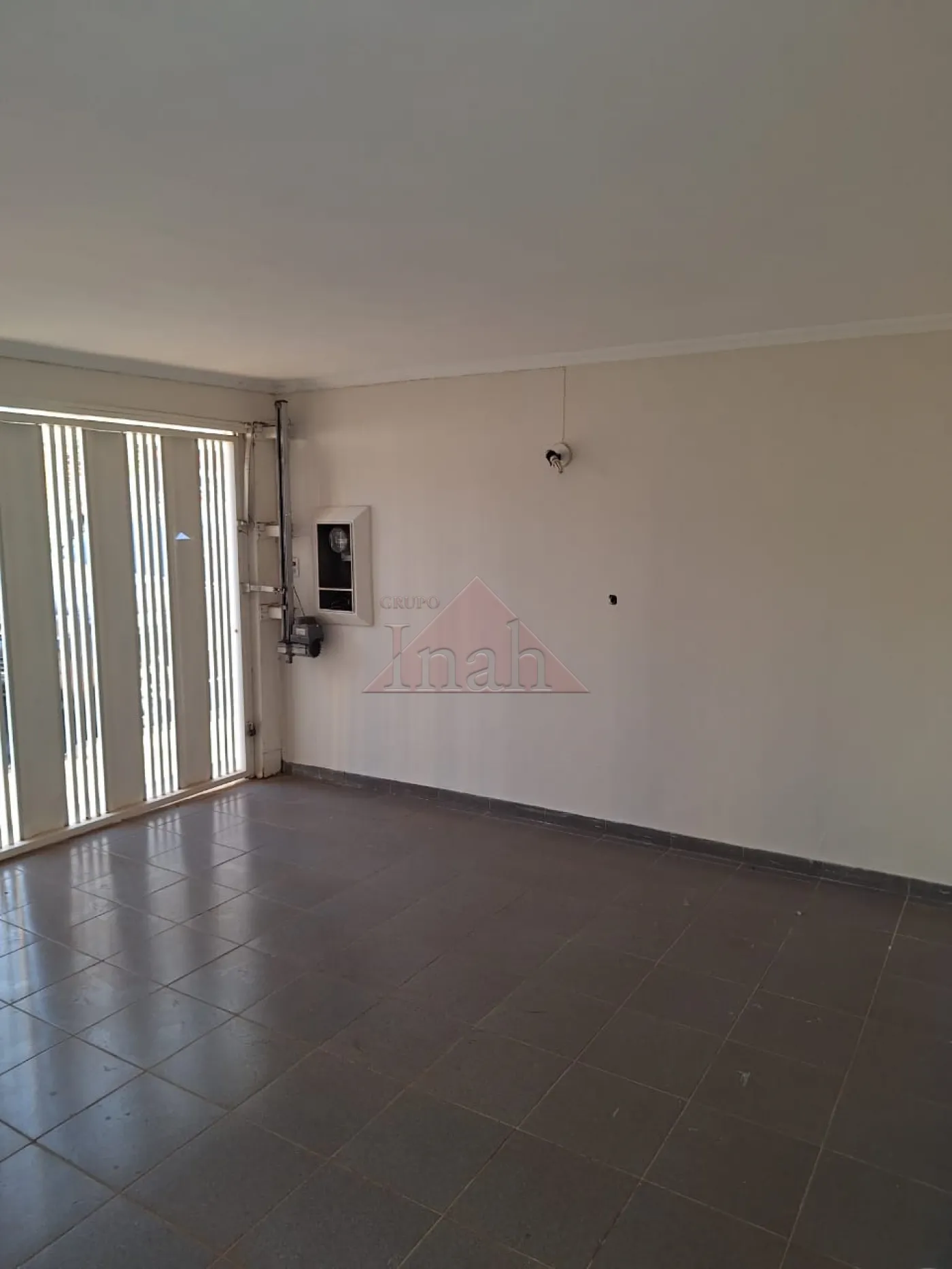 Alugar Casas / Casa em Ribeirão Preto R$ 4.000,00 - Foto 2