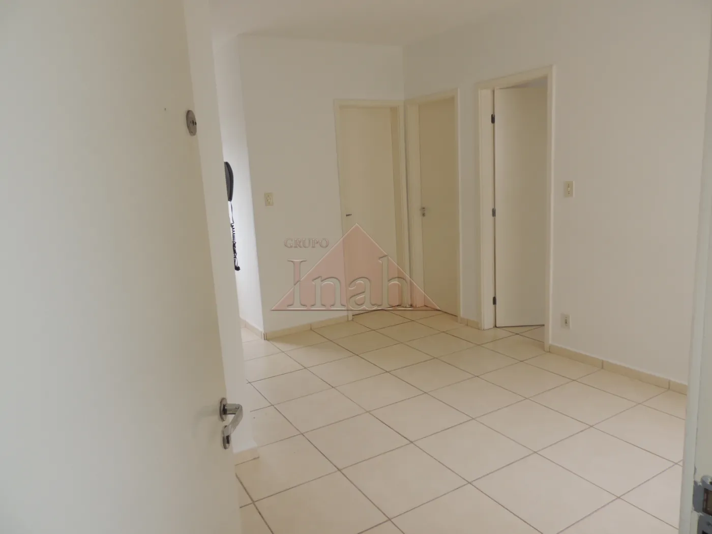 Alugar Apartamentos / Apartamento em RIBEIRÃO PRETO R$ 1.000,00 - Foto 1