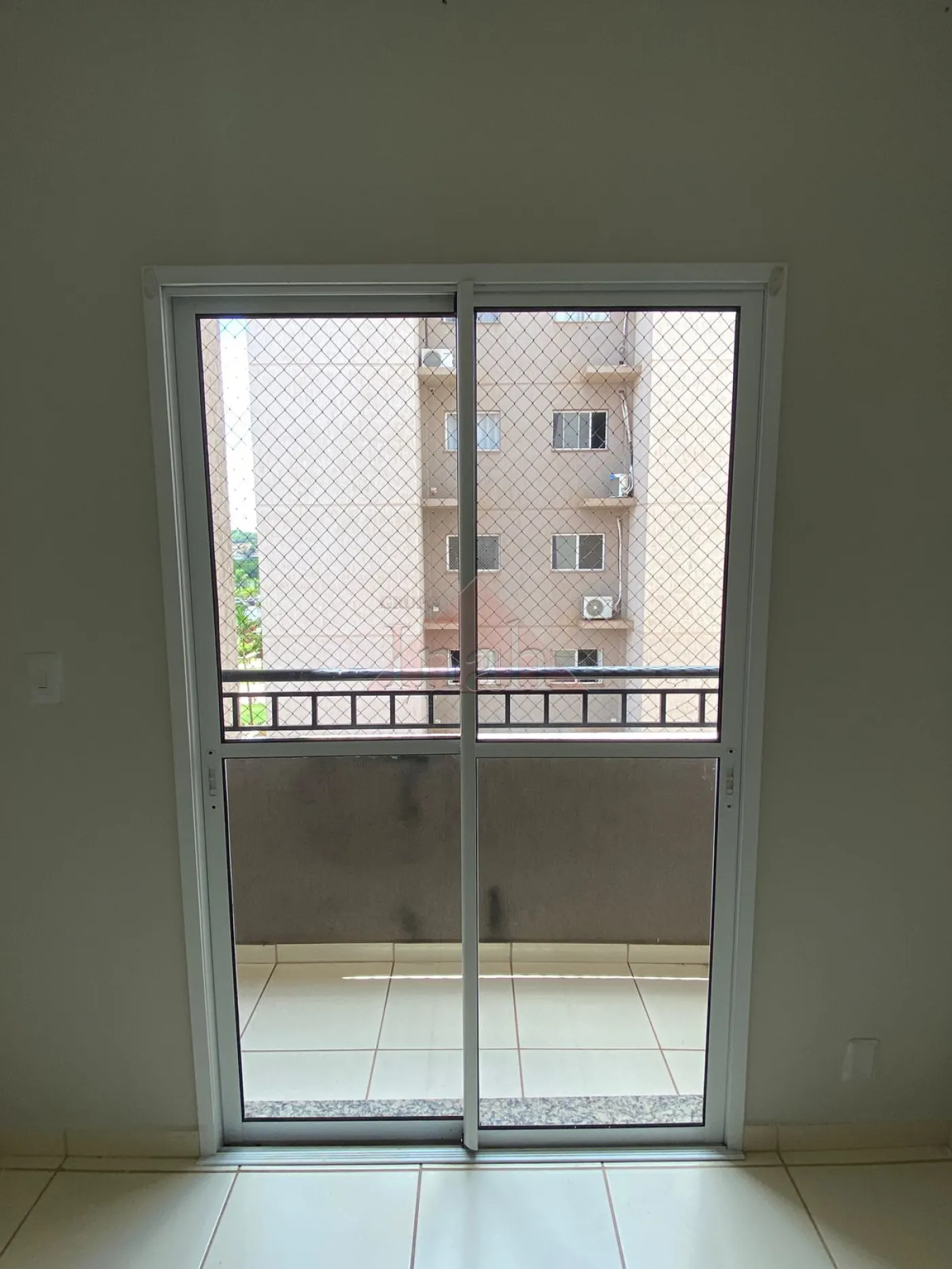 Alugar Apartamentos / Apartamento em RIBEIRÃO PRETO R$ 1.200,00 - Foto 3