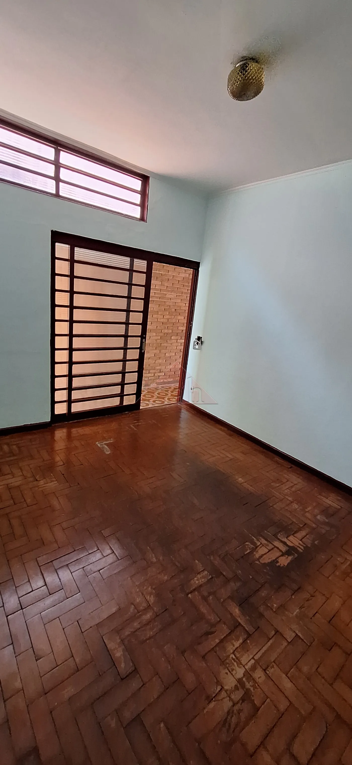 Alugar Casas / Casa em Ribeirão Preto R$ 1.600,00 - Foto 11