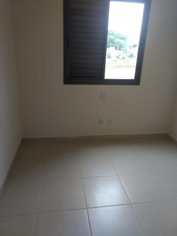 Alugar Apartamentos / Apartamento em Ribeirão Preto R$ 1.100,00 - Foto 2