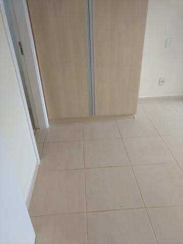 Alugar Apartamentos / Apartamento em Ribeirão Preto R$ 1.100,00 - Foto 3