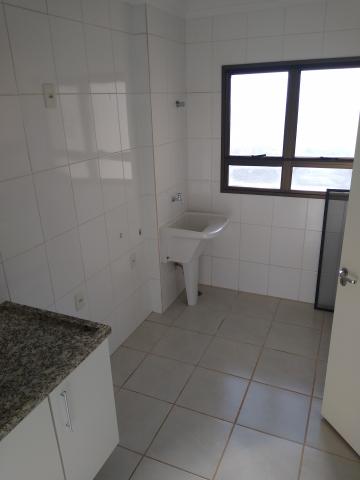 Alugar Apartamentos / Apartamento em Ribeirão Preto R$ 1.800,00 - Foto 4