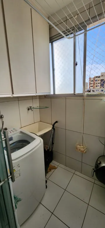 Apartamentos / apto de moradia em Ribeirão Preto Alugar por R$800,00